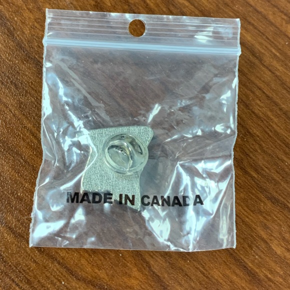 MATLAB Colorful Metal Pin - Picture 2 of 3